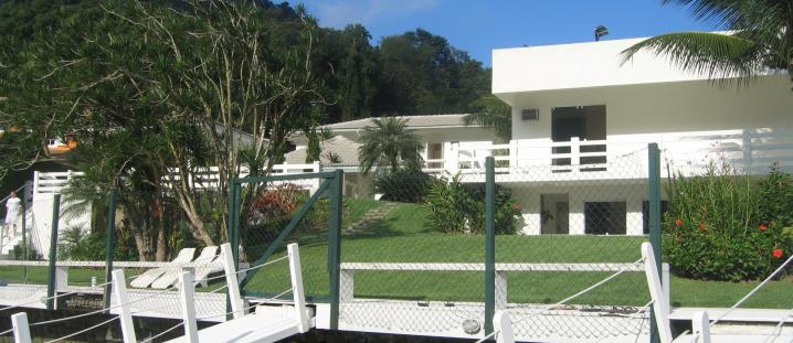 Ang033 - House in Angra dos Reis