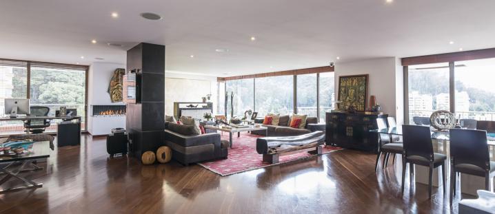 Bog413 - Three bedroom apartment for sale in Chico, Bogota