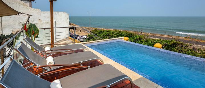 Car010 - Casa com piscina na cidade historica de Cartagena