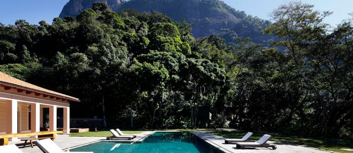 Rio013-Casarao de luxo com 7 suites no Jardim Botanico