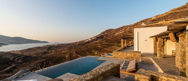Cyc075 - Villa elegante com vista para o Mar Egeu, Mykonos.