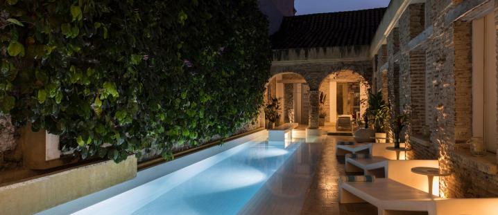Car106 - Amazing villa with pool in the heart of Getsemaní