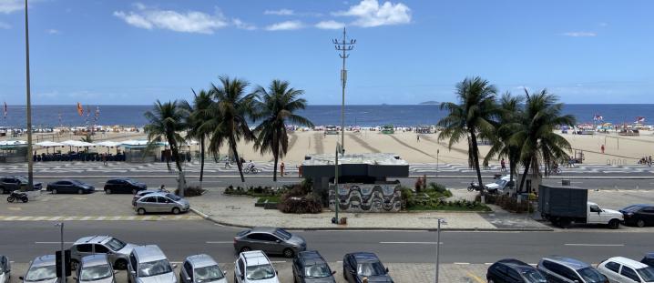 Rio117 - Charming apartment overlooking the beach in Leme